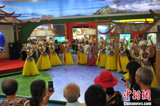 中国西部旅游产业博览会开幕 VR全域旅游成亮点(图)_北京时间